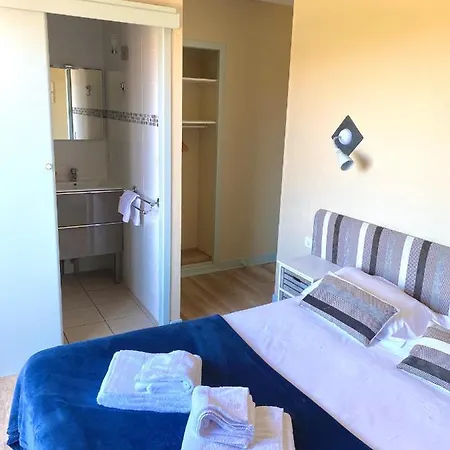 Le Plaisance Hotel 2*