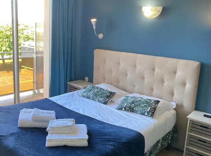 Le Plaisance Hotel