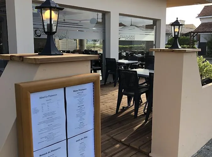 Отель Le Plaisance Мимизан-Плаж