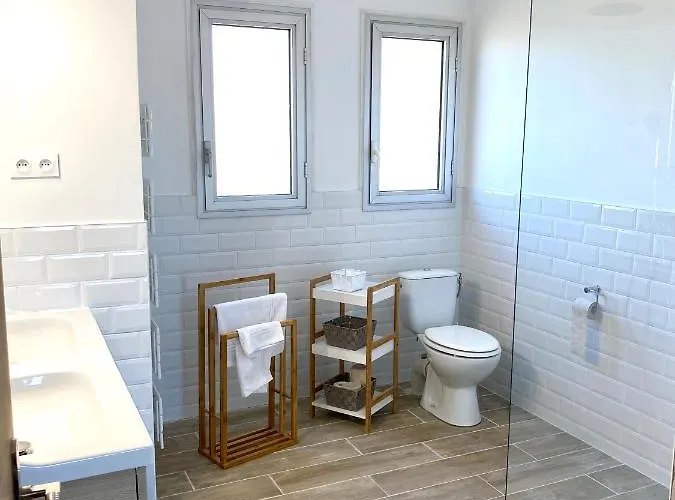 Le Plaisance Отель